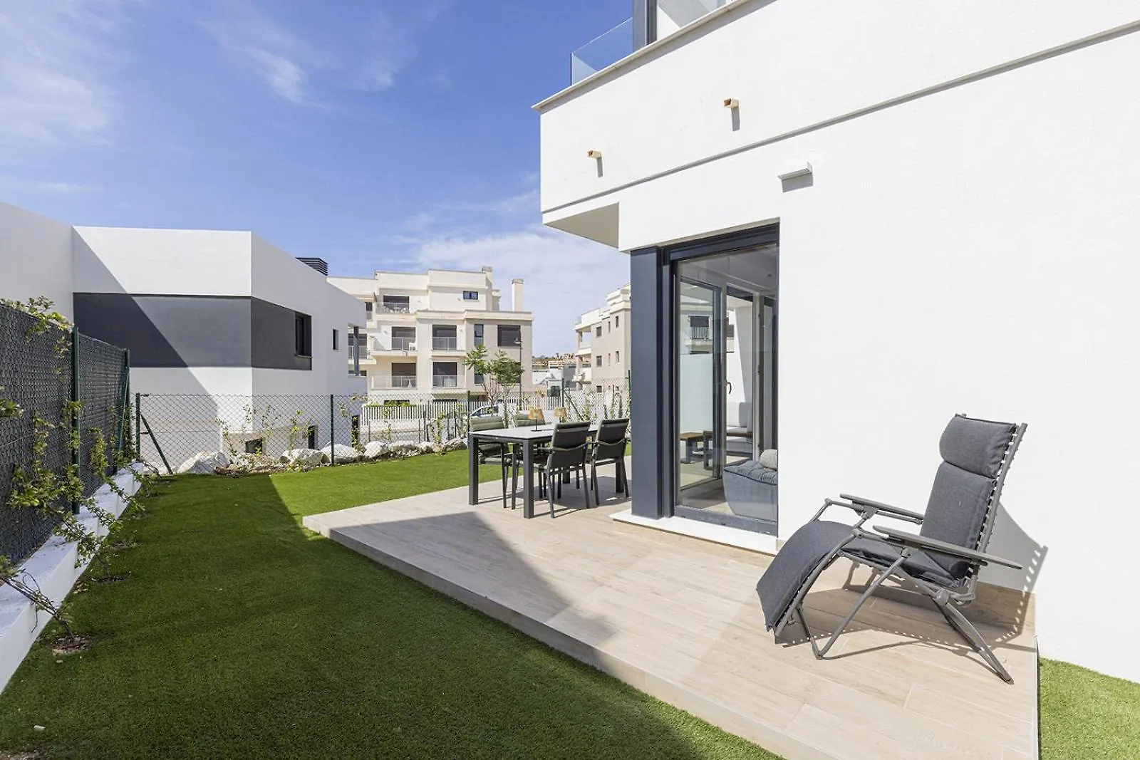 061 Brand New 2 Bed La Cala Townhouse, Sea Views Villa La Cala De Mijas
